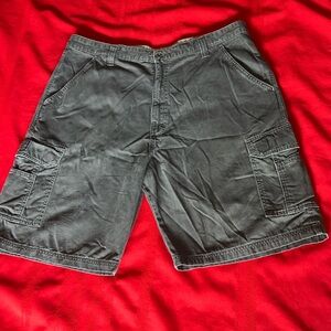 Size 38 Grey Wrangler Cargo Shorts